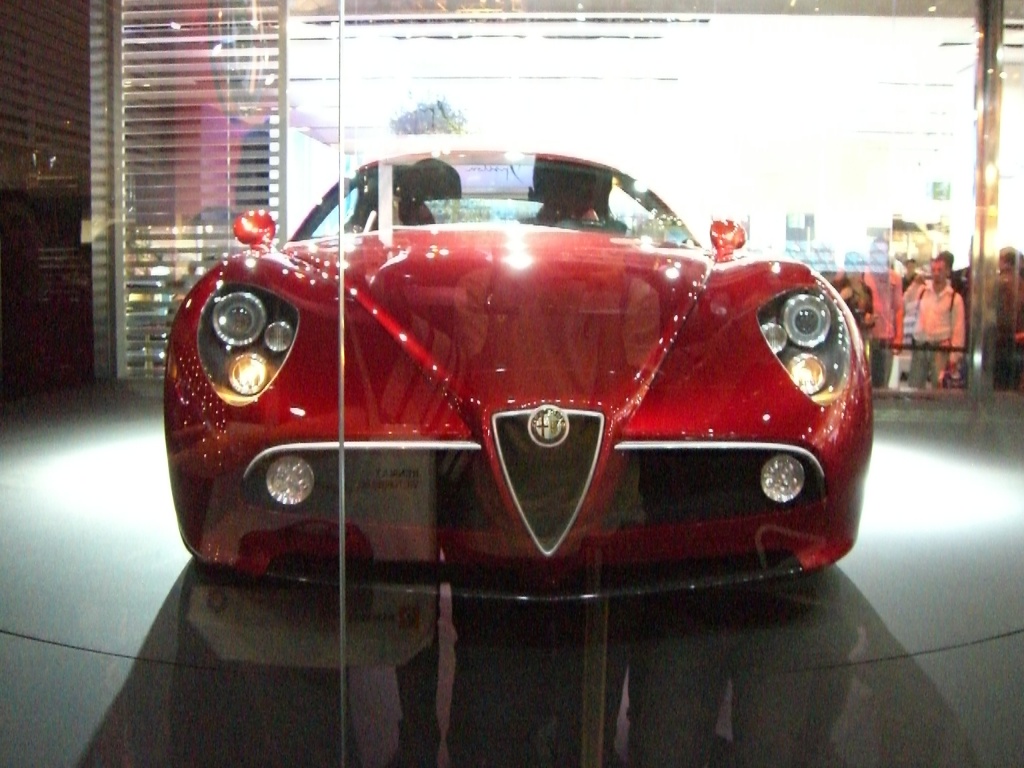 Alfa Romeo 8C Competitzione - avant 2